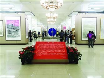 700余件精品新人新作唱主角，承辦展覽展示活動引領(lǐng)創(chuàng)作新風(fēng)潮